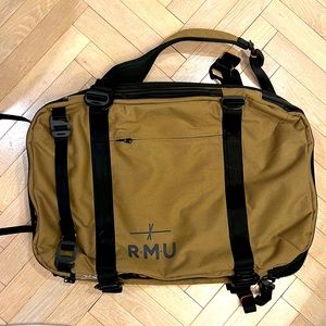 RMU Mountain Briefcase 35.50 - Like New Condition